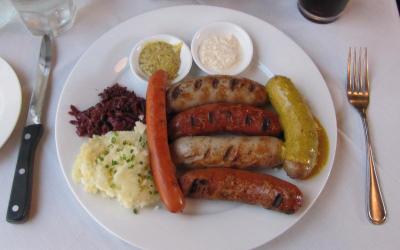 Sausage Sampler, Grunauers