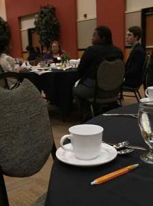 Etiquette_Dinner_Crowd