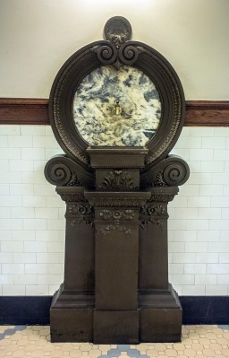 Water_Fountain_MS_Capitol_Web