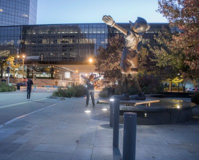 Constance_Pinochio_Web