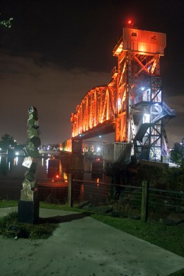 Junction_Bridge_Sculpture_Night_Web