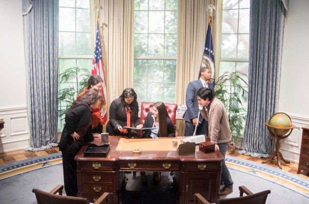 Bush_Museum_OVal_Office_Group_Action_2_Web