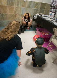 SOS_Bowling_Caitlin_Bella_Web