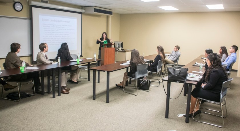 Presenting_Sarah_Phillips_Web