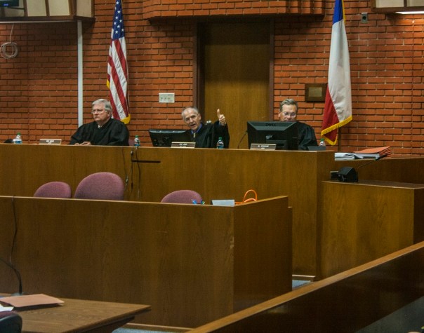 10th_Court_Thumbs_Up_Web