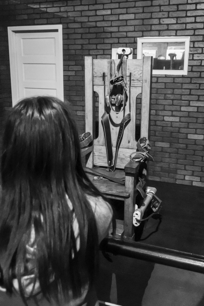 TPM_Electric_Chair_1_Web