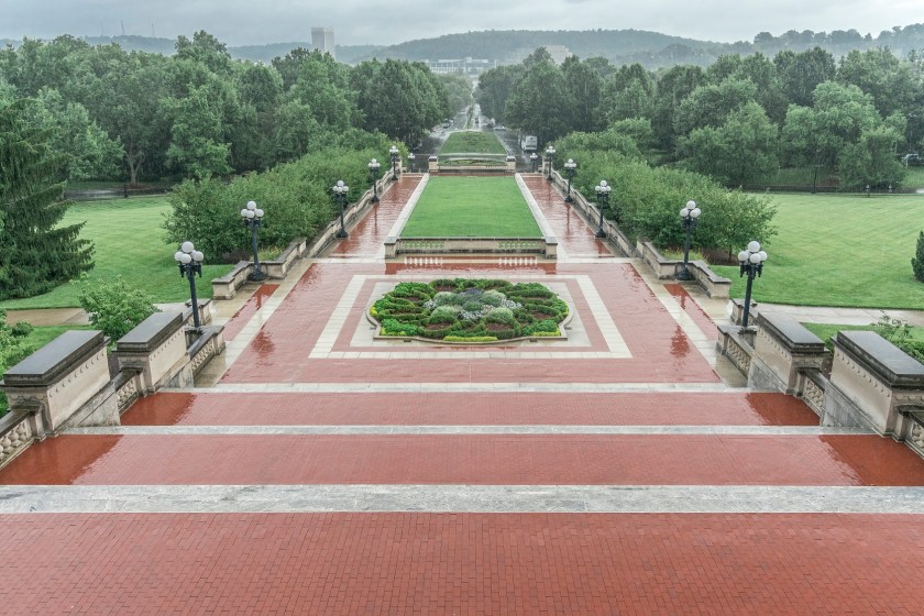 Kentucky Capitol, Grounds