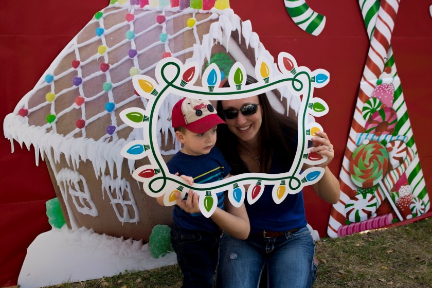 SHSU, LEAP Ambassadors, LEAP Center, Huntsville Main Street, Christmas on the Square
